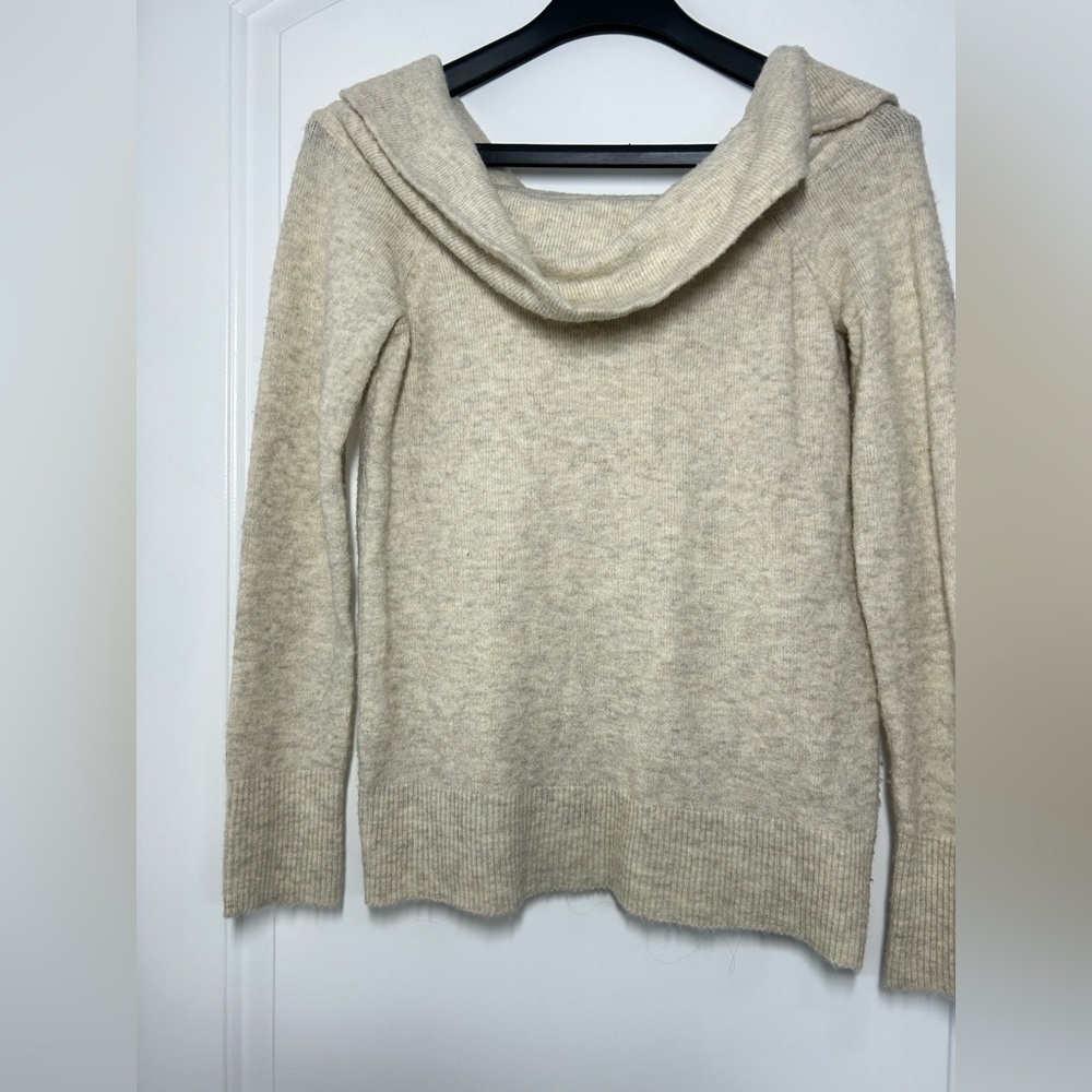 Abercrombie & Fitch Cream Off The Shoulder Cream Sweater size XS 90s chic - Picture 6 of 11